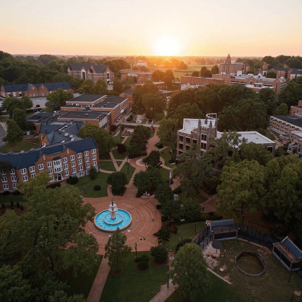 University of North Alabama campus banner